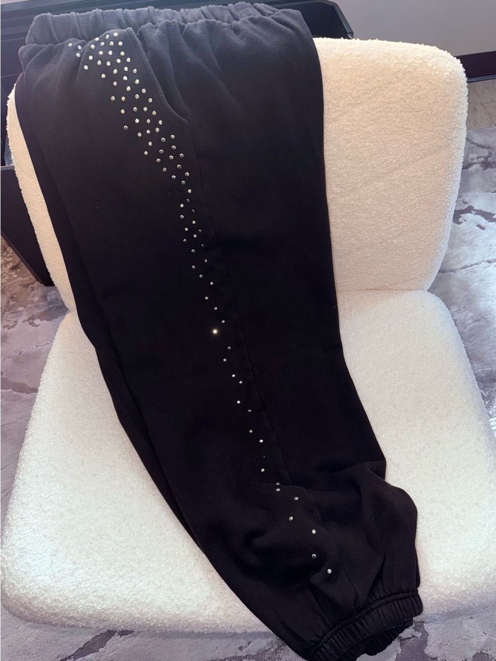 PINK Victoria's Secret Ivy Fleece sweatpants pure black silver studs Small